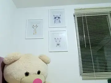 SophiaKarson  live sex cam