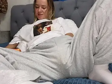 Strip-Lady  live sex cam