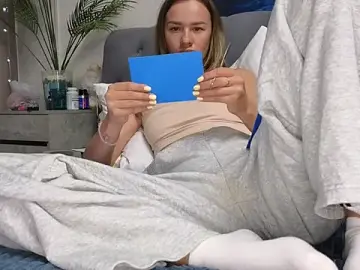 Strip-Lady  live sex cam