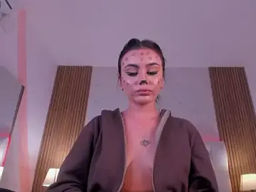 Brittany_pearl  live sex cam