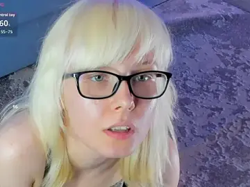 Pipewpewpipiu  live sex cam