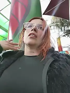 Alis_xxx  live sex cam