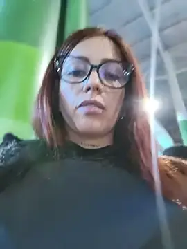 Alis_xxx  live sex cam