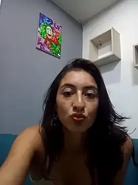 Moritha23  live sex cam