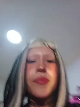 Bellahaze666  live sex cam