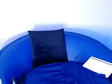 Hotmask  live sex cam
