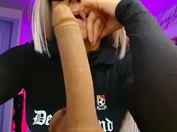 Kayilyn  live sex cam