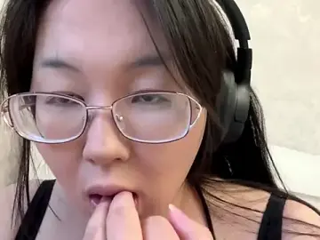 Feylinmay  live sex cam