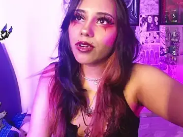 Lumiere_Berserk  live sex cam