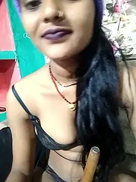 Maya_bhoji  live sex cam