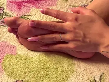 Moonlight_Lynx  live sex cam