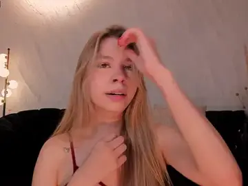 TiffannySins  live sex cam