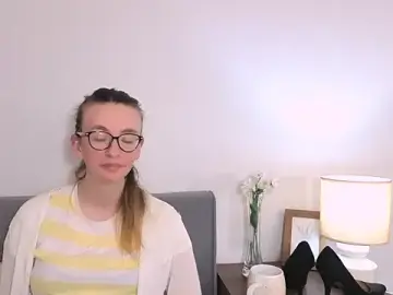 AnnaNatural  live sex cam