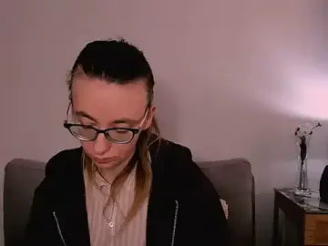 AnnaNatural  live sex cam