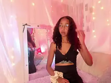 Olivia_Danbury_  live sex cam