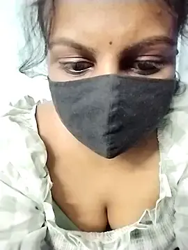 Honeyflowerr  live sex cam