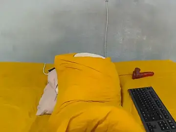 Kinkynaghty  live sex cam