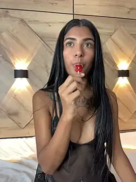 Maddie-stone  live sex cam