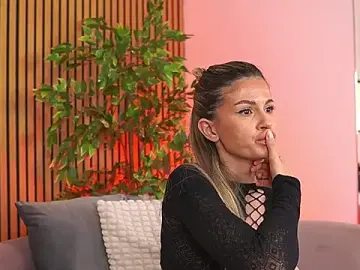 Avril_Cyrus  live sex cam
