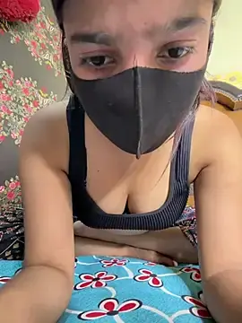 Cutedesigirl  live sex cam