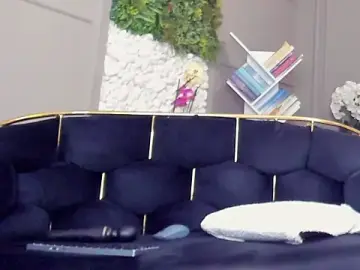 Deliciouslips  live sex cam