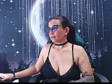 Hikaryfire  live sex cam