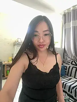 Linn_09  live sex cam