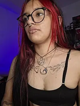 Carolinerue  live sex cam