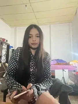 Danitauwu  live sex cam