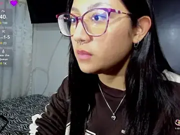 Rouse__red  live sex cam