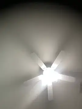 Skylarlove23  live sex cam