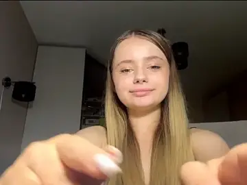 ChauKusak  live sex cam
