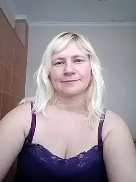 MilenaGold1  live sex cam