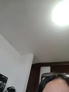 Yuli_x97  live sex cam