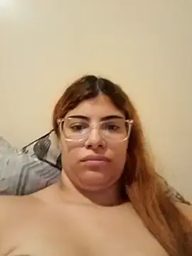 Ruivinhaenegao  live sex cam