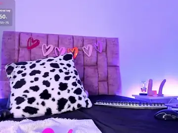 ChloeWindsor  live sex cam