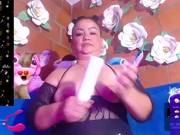 IngritBitch  live sex cam