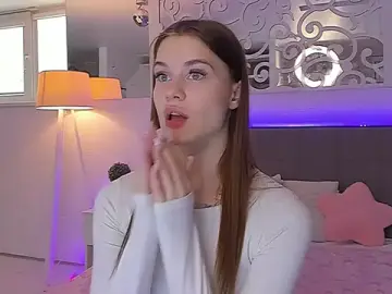 LuisaClover  live sex cam