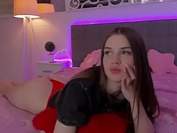 LuisaClover  live sex cam