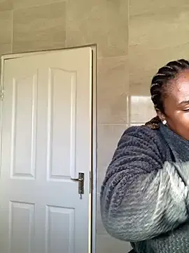 MeekyCurvyAss  live sex cam