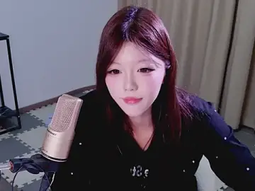 Seductive--  live sex cam