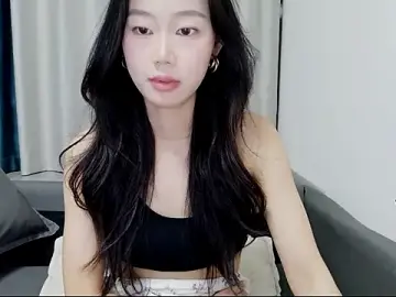 ZHJKS9988  live sex cam