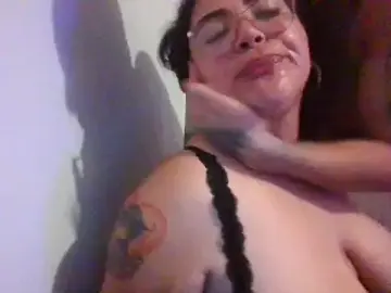 Ladystichita  live sex cam