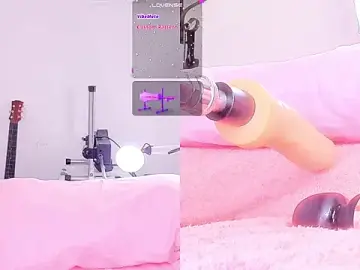 Revy_blacck  live sex cam