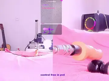 Revy_blacck  live sex cam