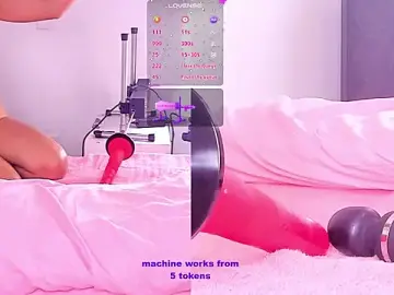 Revy_blacck  live sex cam