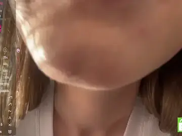 AveryBerkson  live sex cam