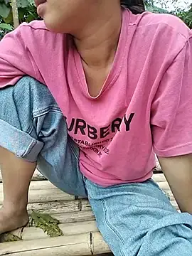 Julyhenrry  live sex cam