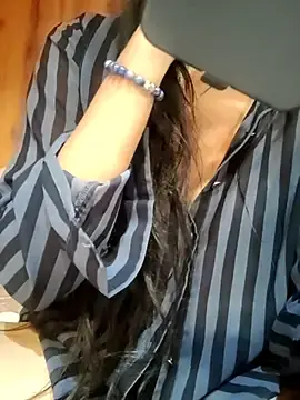 Koziekylie  live sex cam