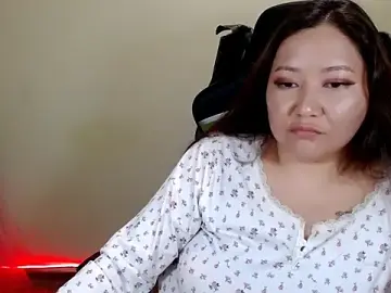 LisaAsianFlower  live sex cam